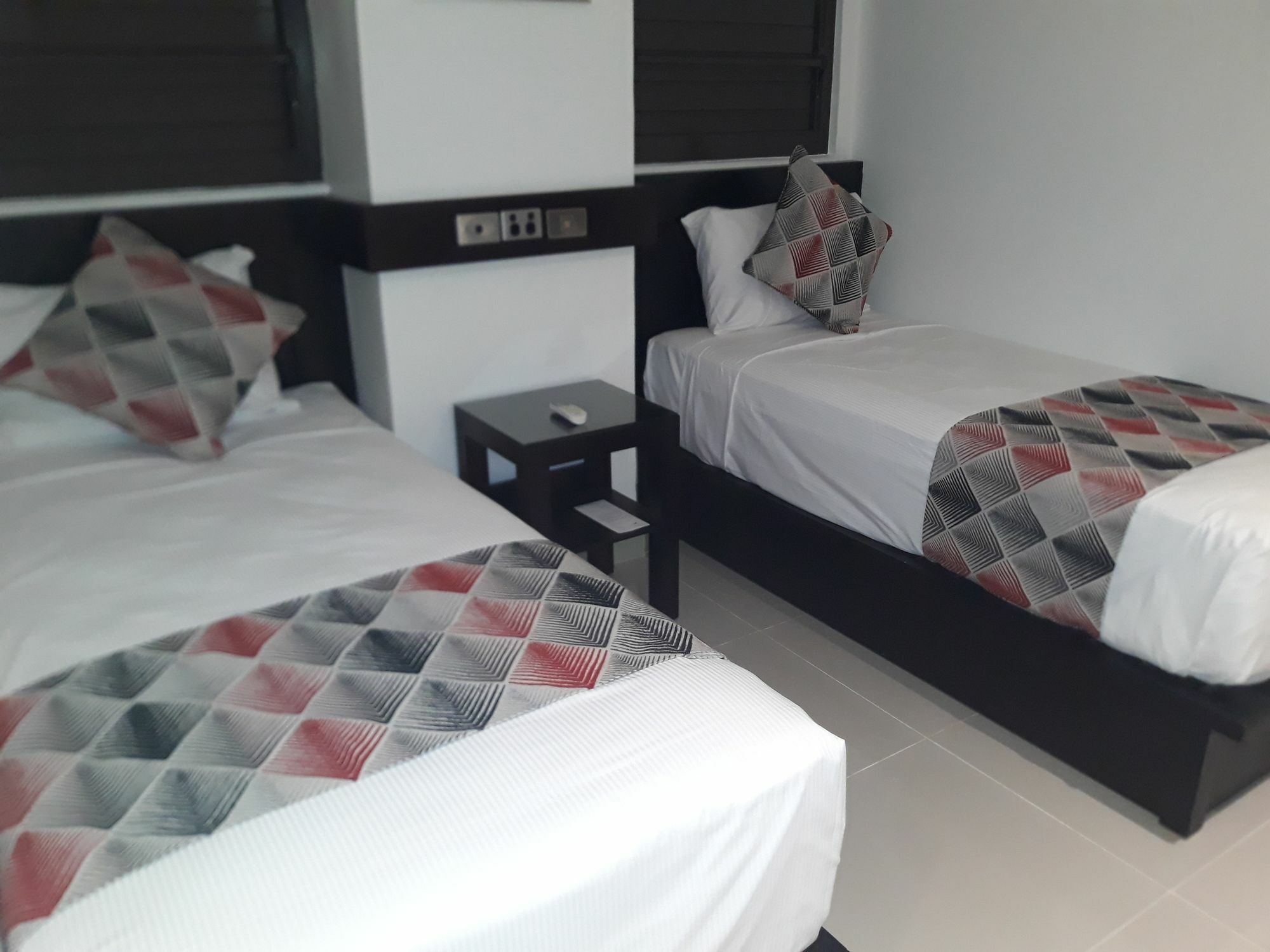 Ramada Suites By Wyndham Wailoaloa Beach Fiji Nadi Zewnętrze zdjęcie